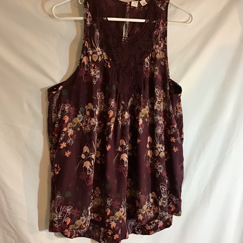 Melrose & Market rayon floral wine sleeveless topM